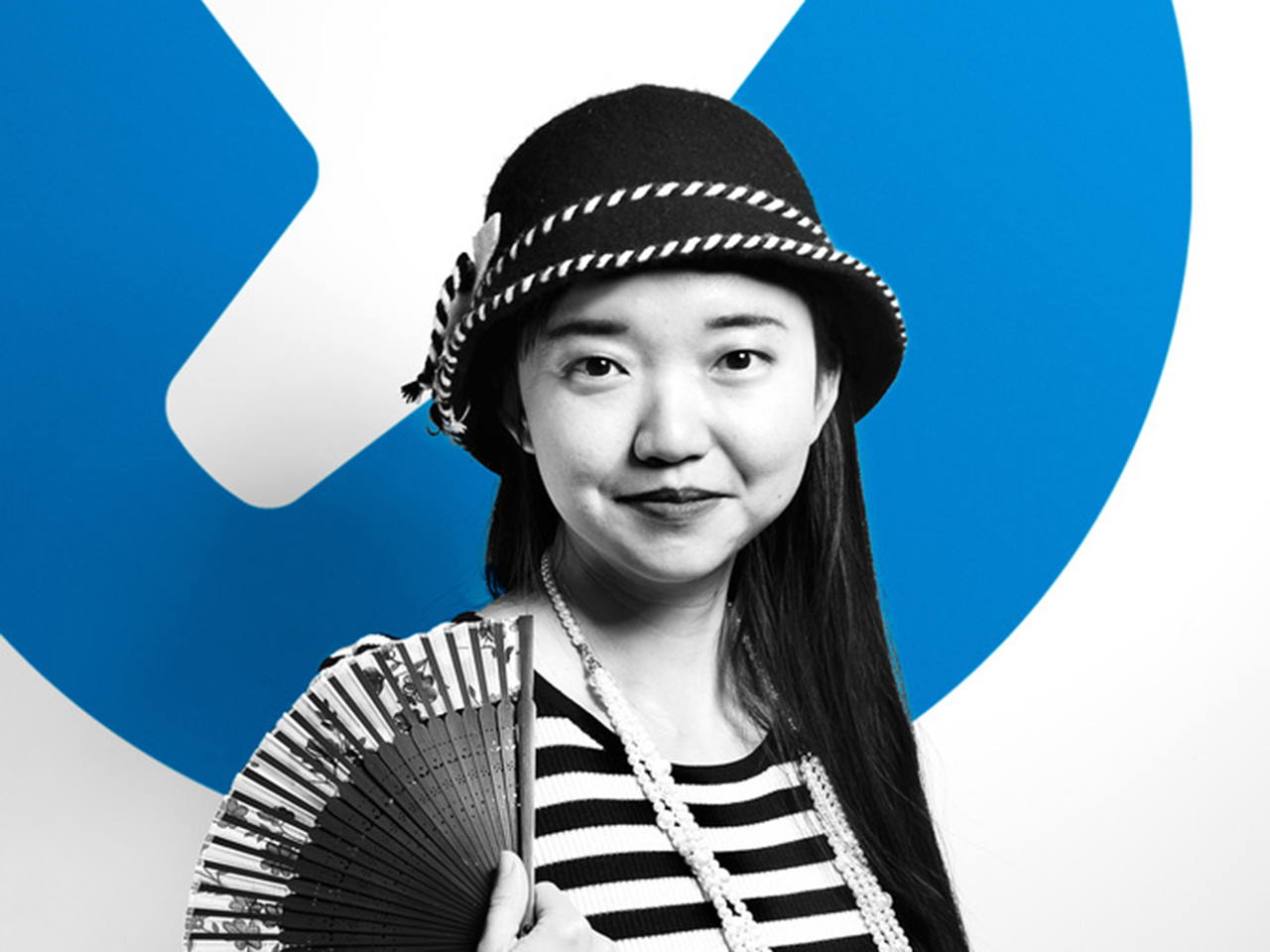 Yuting in front of the iFixit logo