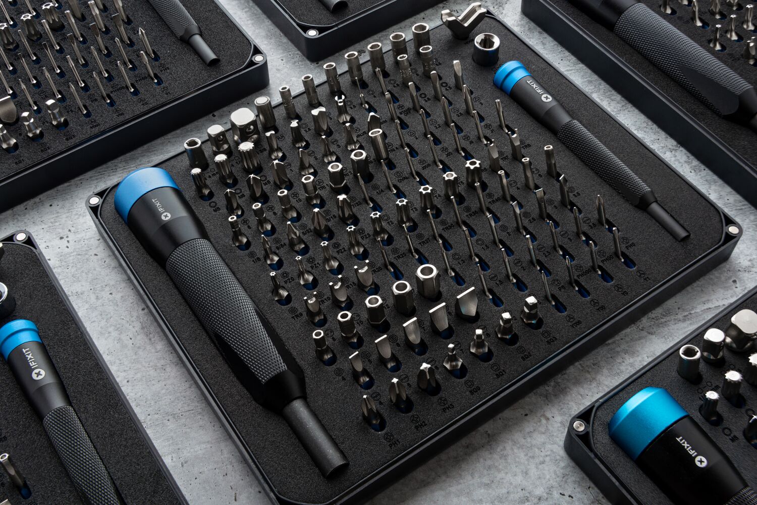 Das Manta und andere iFixit Kits