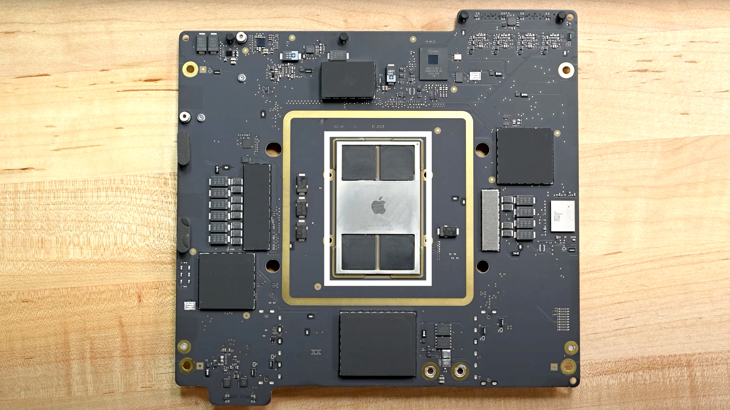 M2 Pro Mac mini teardown via MacStadium