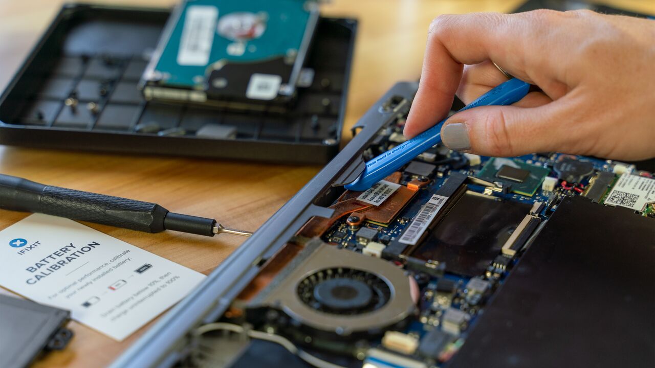 Réparation ordinateur portable - iFixit