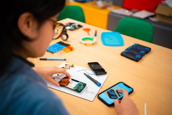 Team Repair kit in use